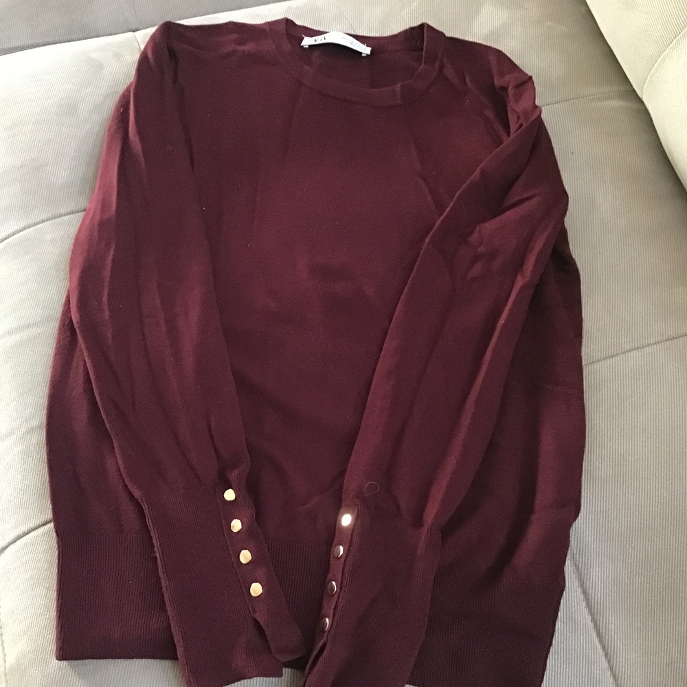 Zara Burgandy pullover with decorative sleeve buttons size M